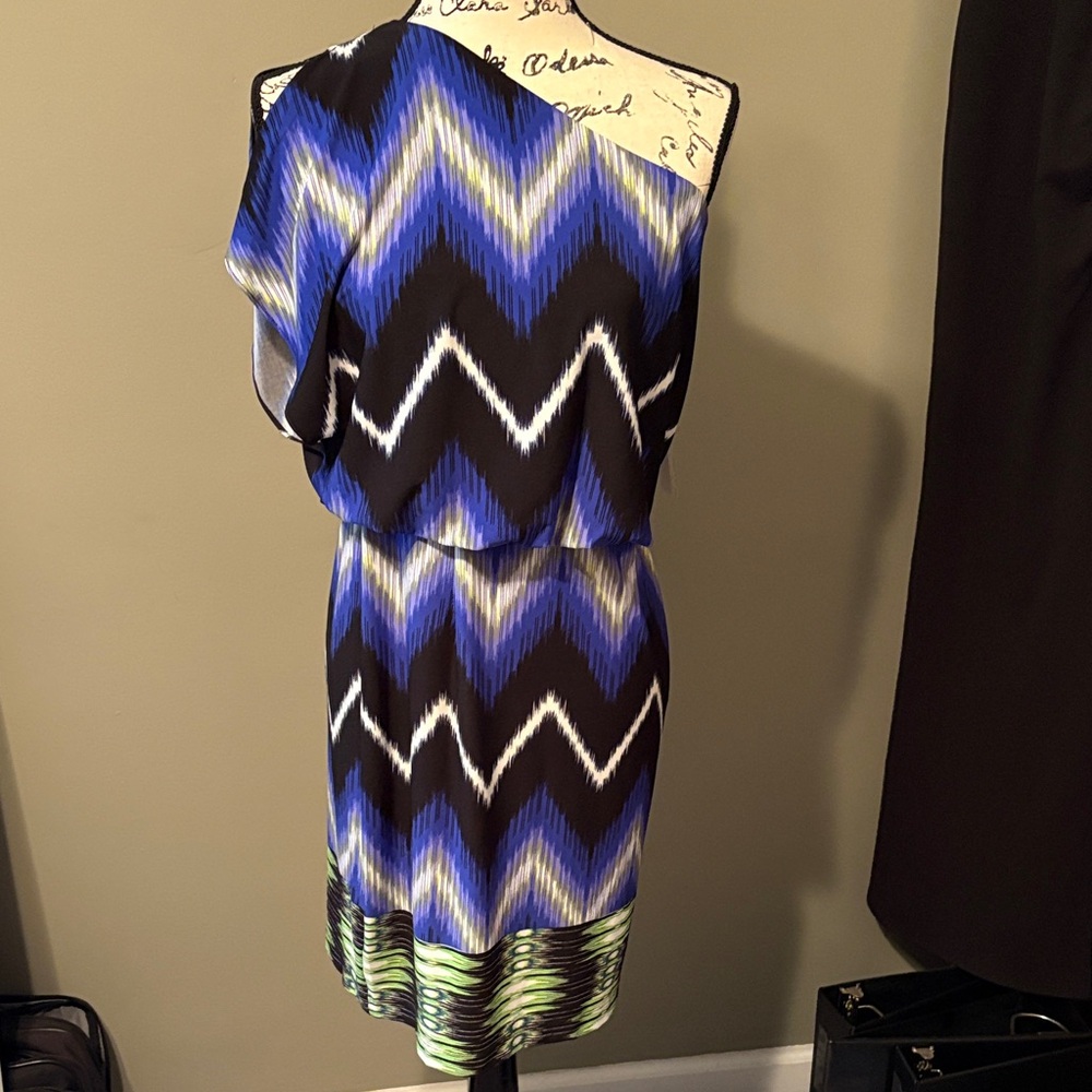 Maggie London One-Shoulder Chevron Dress